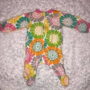 Carter’s Baby Girl Footed Sleeper (NB)